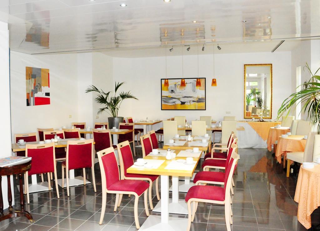 Hotel Blankenese ฮัมบูร์ก ภายนอก รูปภาพ